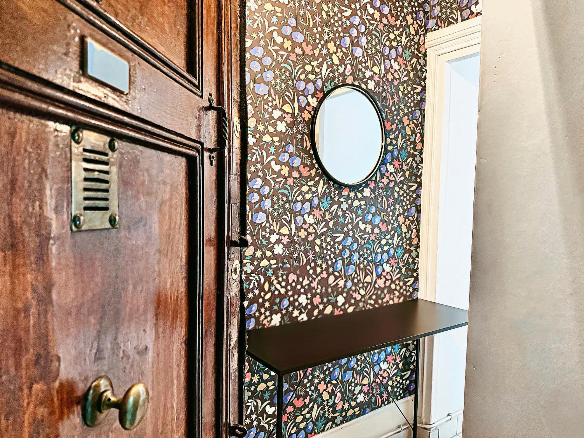 Suite Flamenco Oullins Extérieur photo